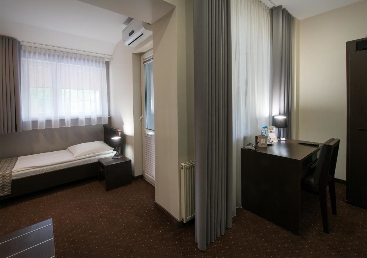 Отель Hotel Capitol Бяла-Подляска-13