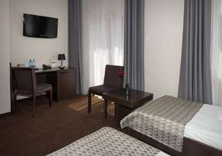 Отель Hotel Capitol Бяла-Подляска Двухместный номер с 1 кроватью или 2 отдельными кроватями-17